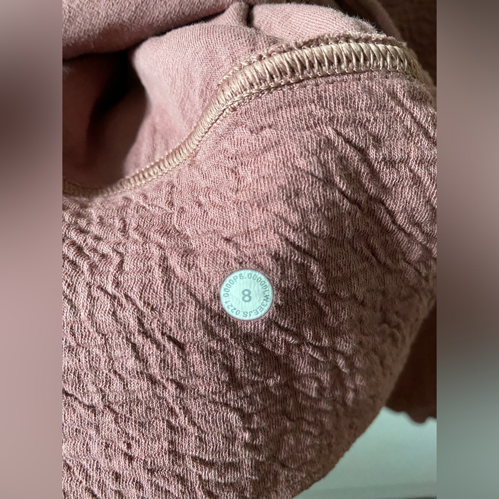 Lululemon Textured Crewneck Long Sleeve Pullover Size 8 Spiced Chai Athleisure - Picture 9 of 9